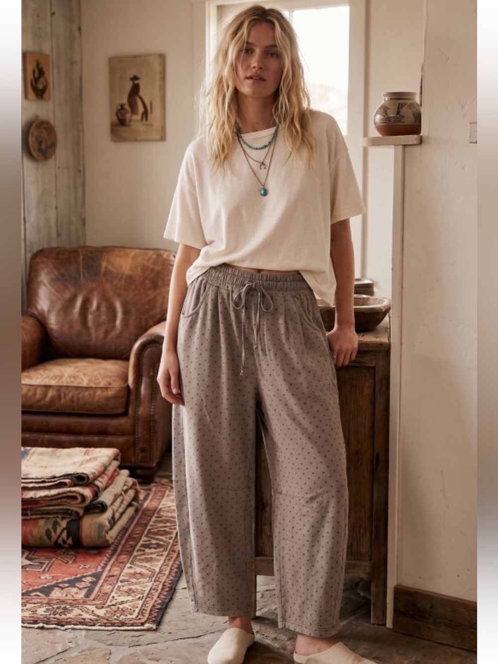 126. Casual polka dot barrel style lounge pant in grey